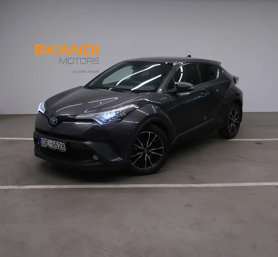 TOYOTA C-HR