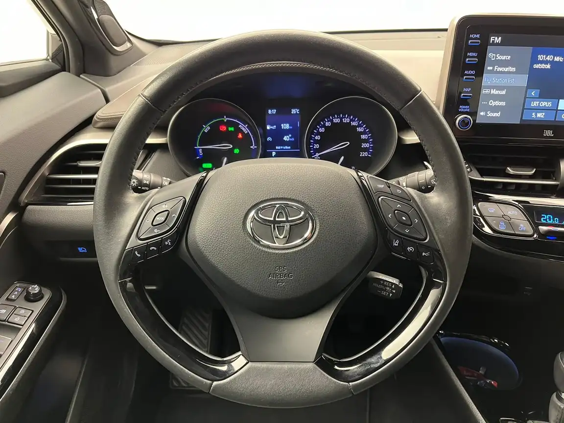 TOYOTA C-HR