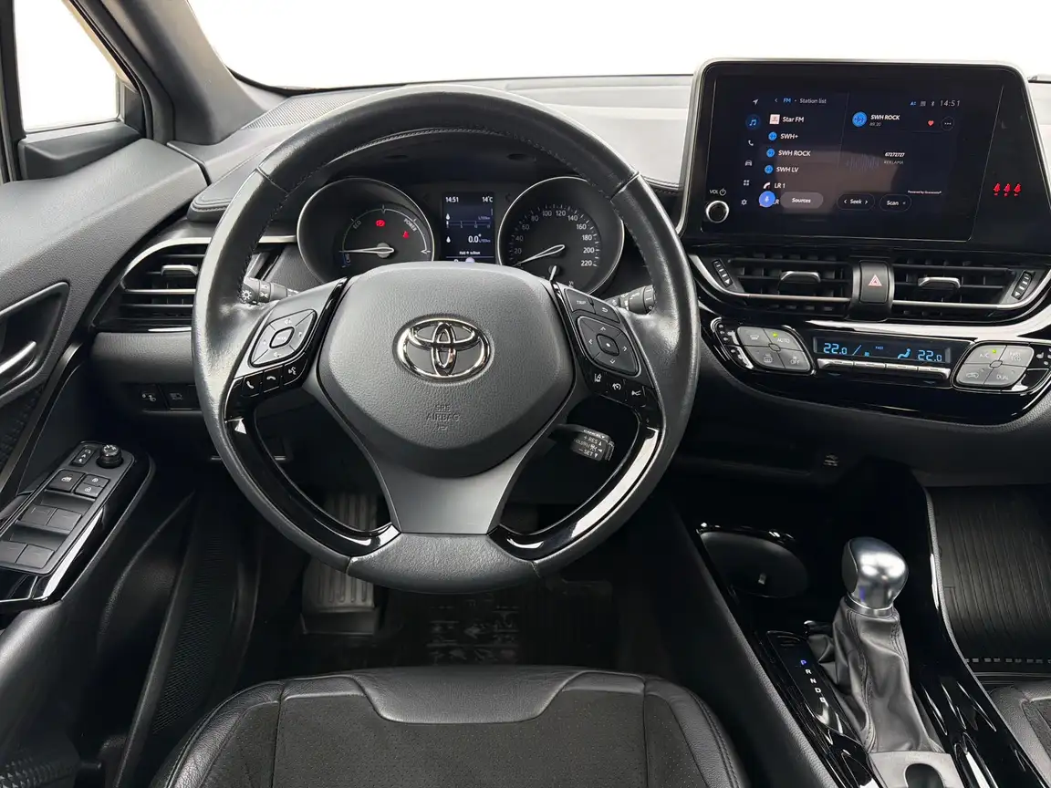 TOYOTA C-HR