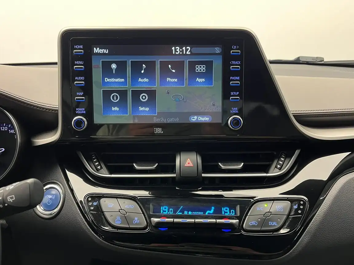 TOYOTA C-HR