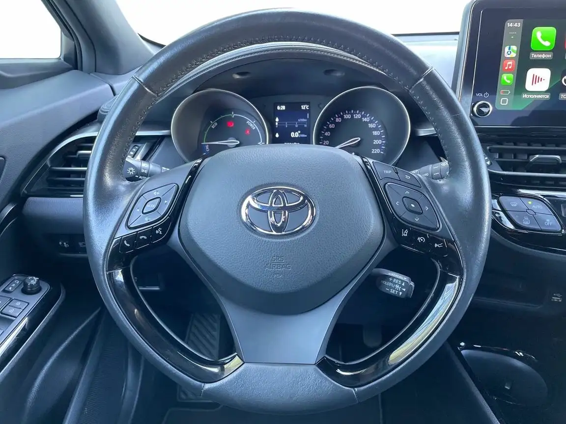 TOYOTA C-HR