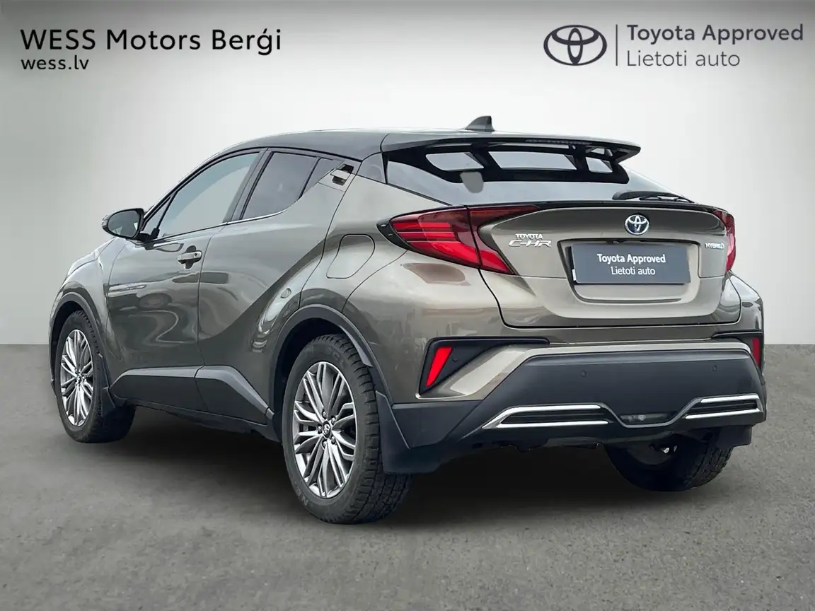 TOYOTA C-HR