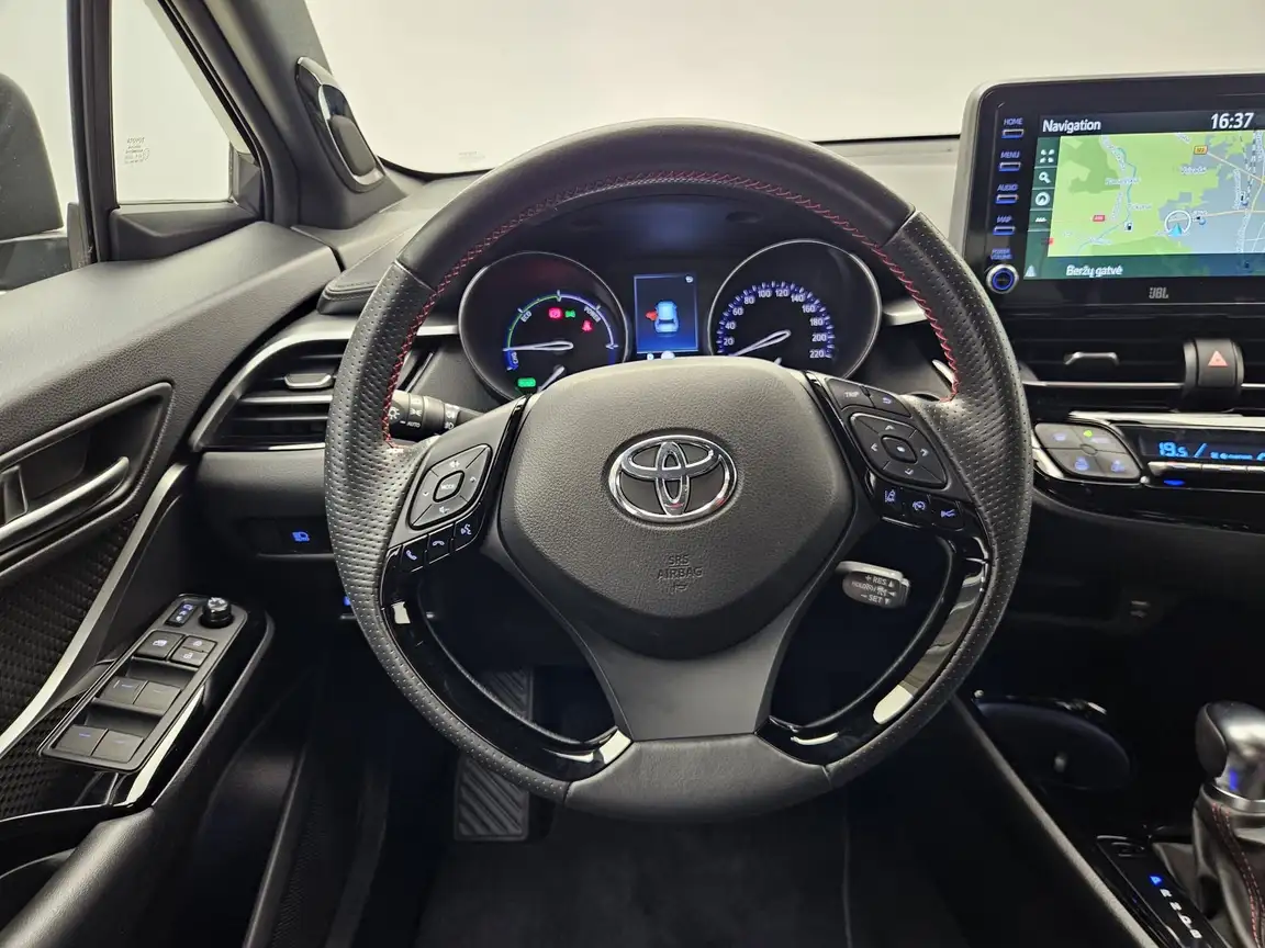 TOYOTA C-HR