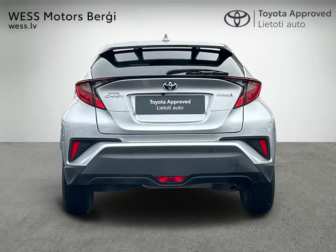 TOYOTA C-HR