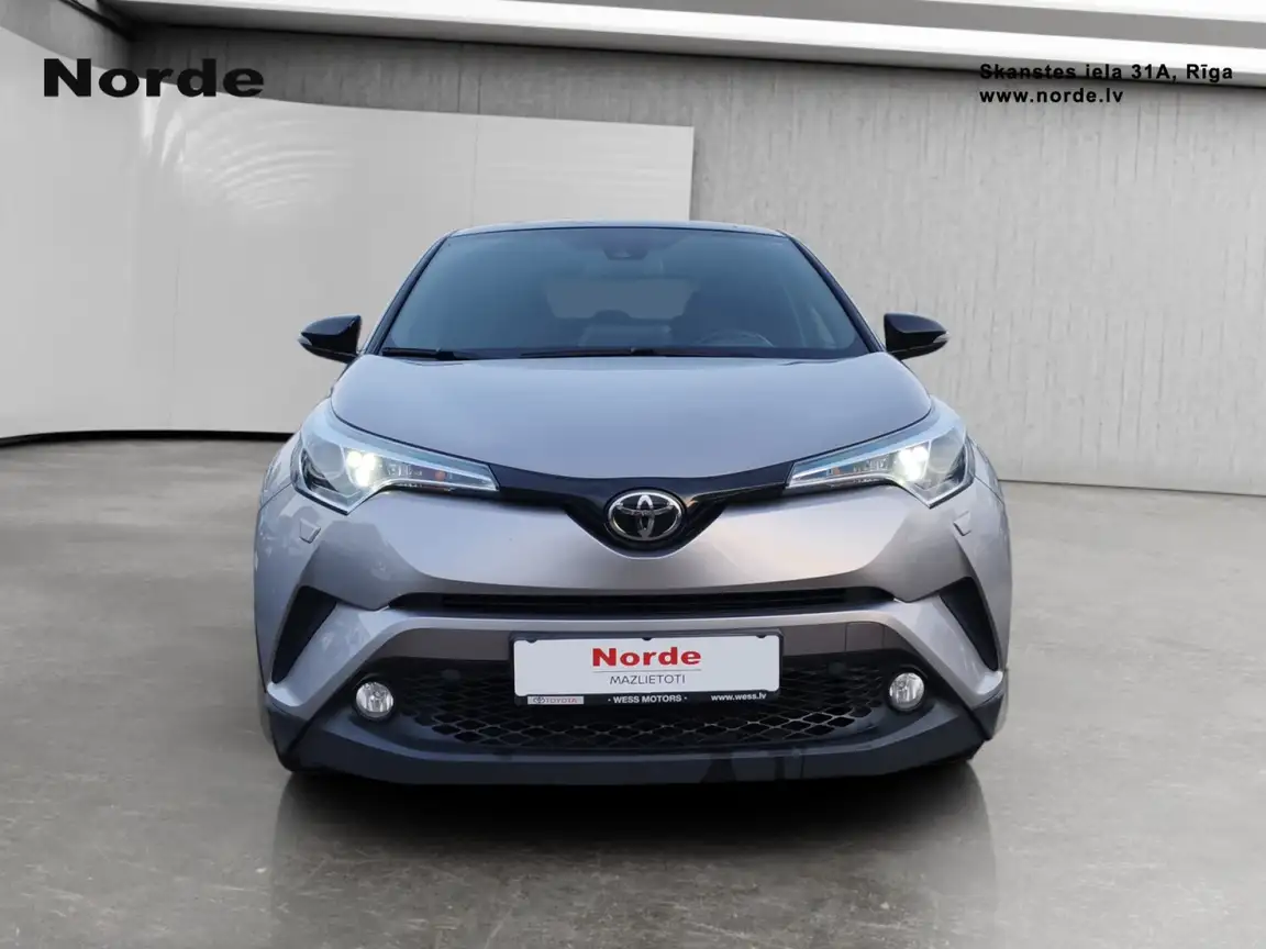 TOYOTA C-HR