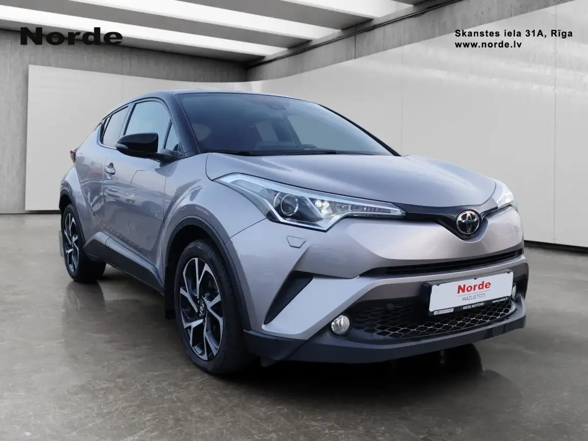 TOYOTA C-HR