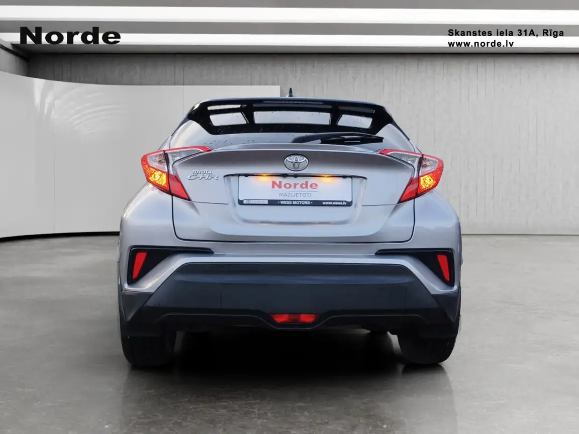 TOYOTA C-HR