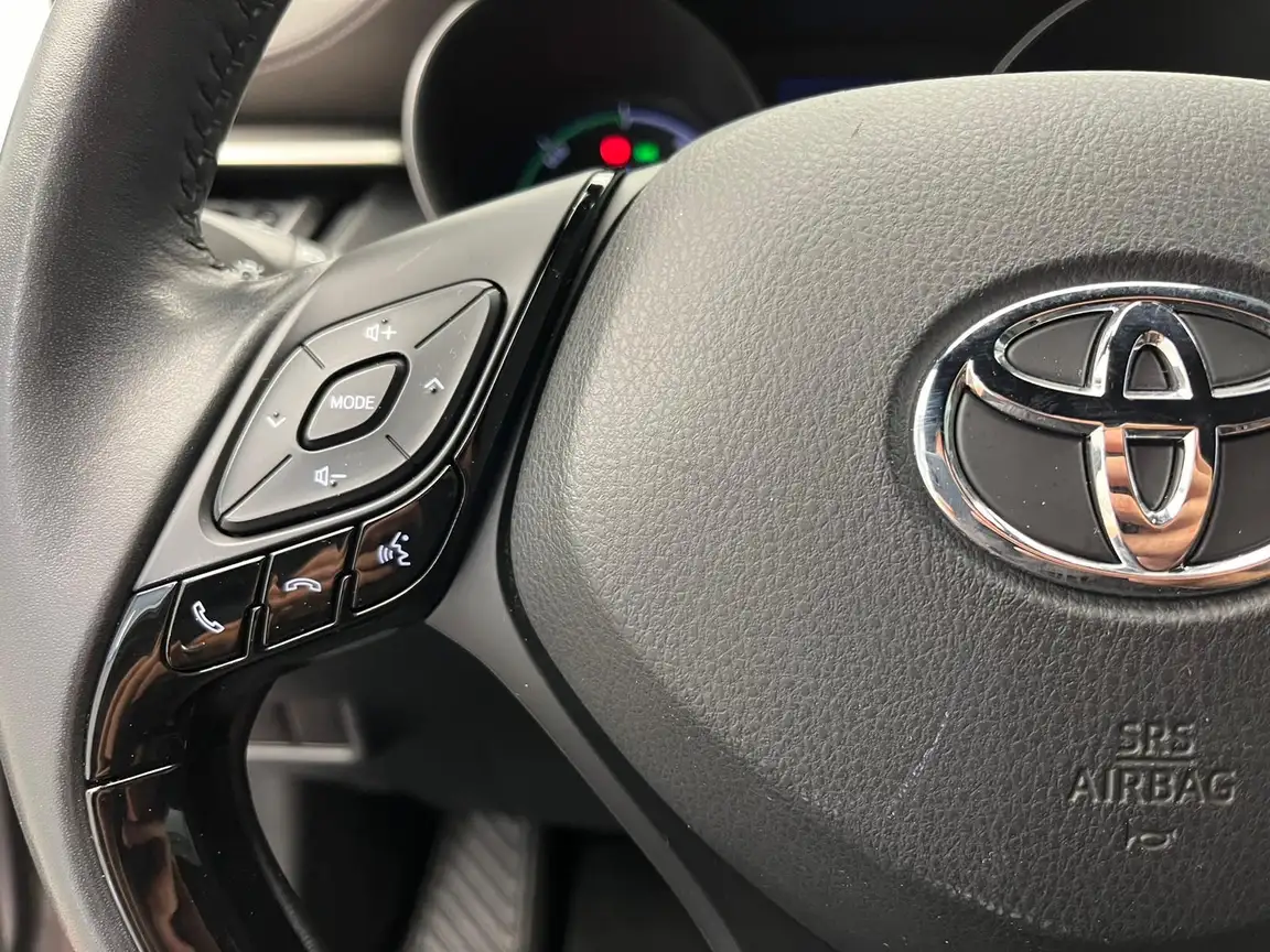 TOYOTA C-HR