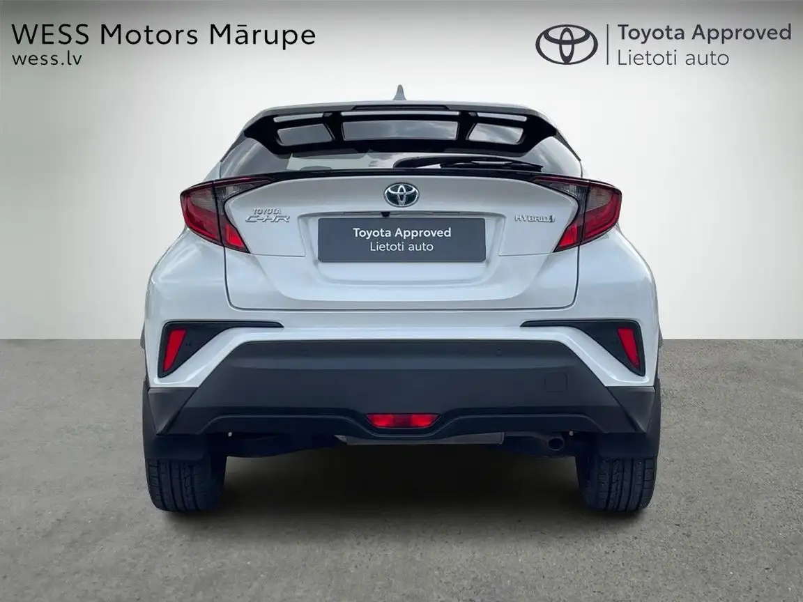 TOYOTA C-HR