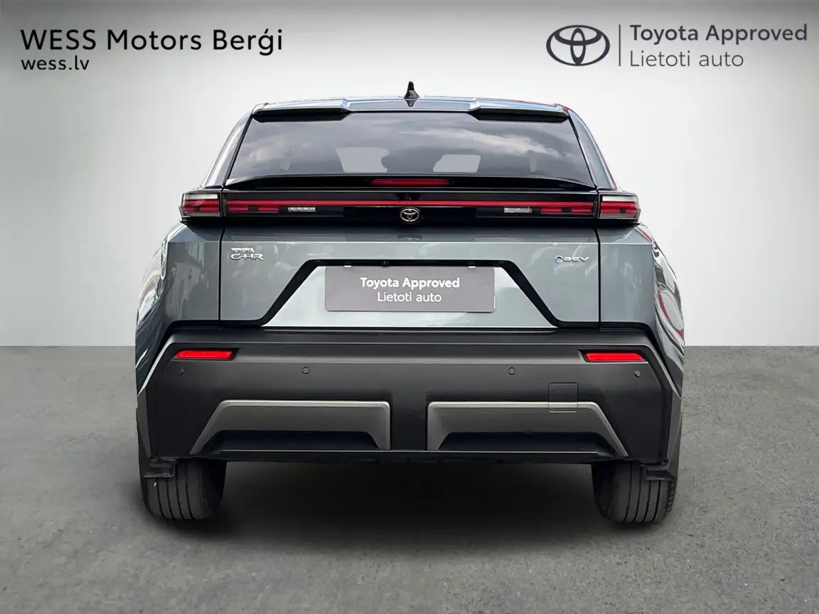 TOYOTA C-HR
