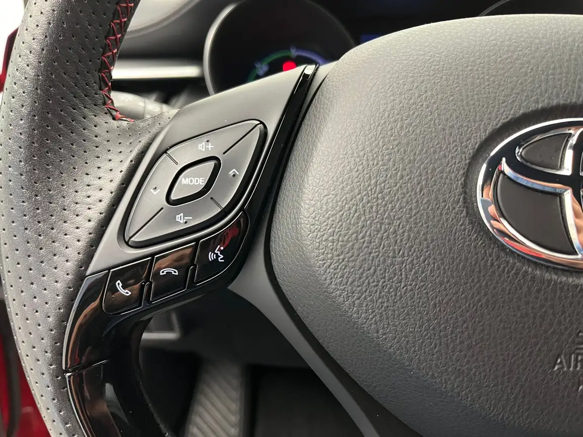 TOYOTA C-HR