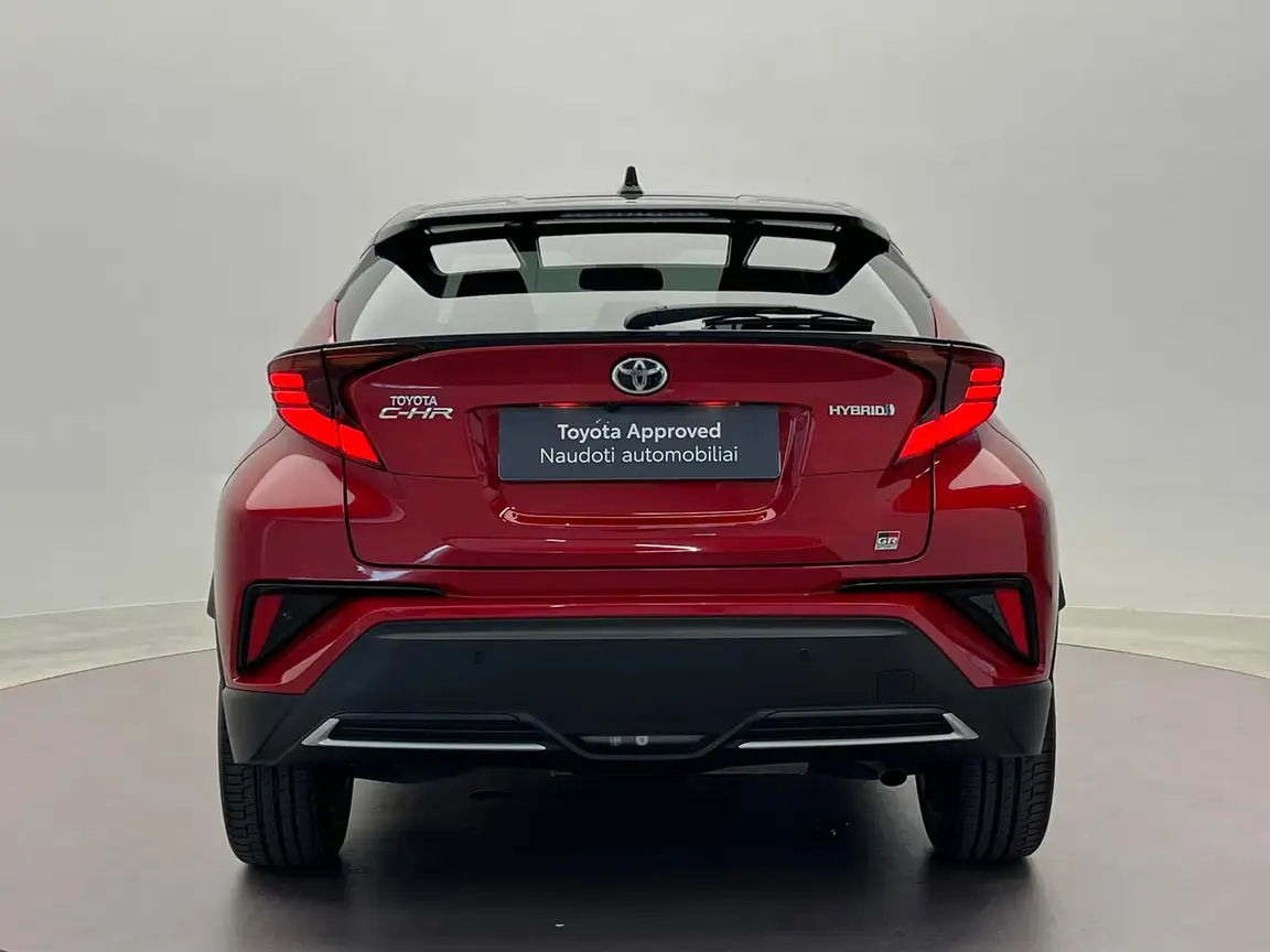 TOYOTA C-HR