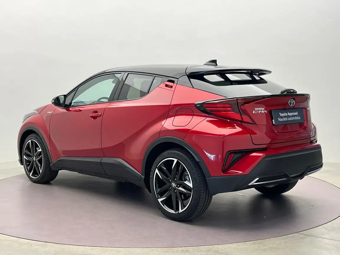 TOYOTA C-HR