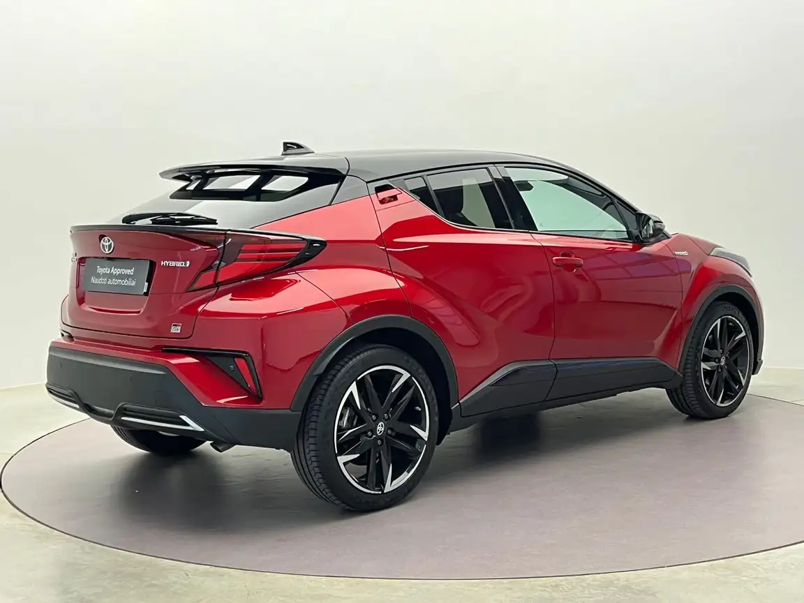 TOYOTA C-HR