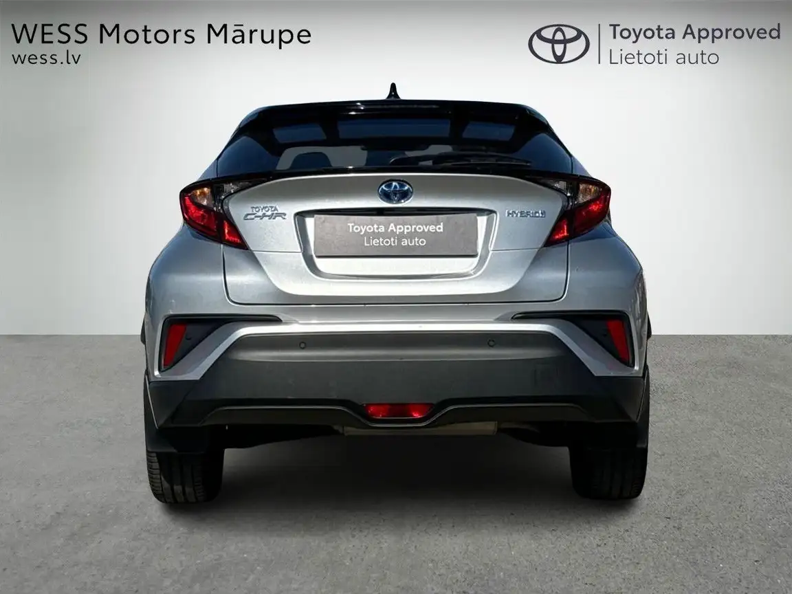 TOYOTA C-HR
