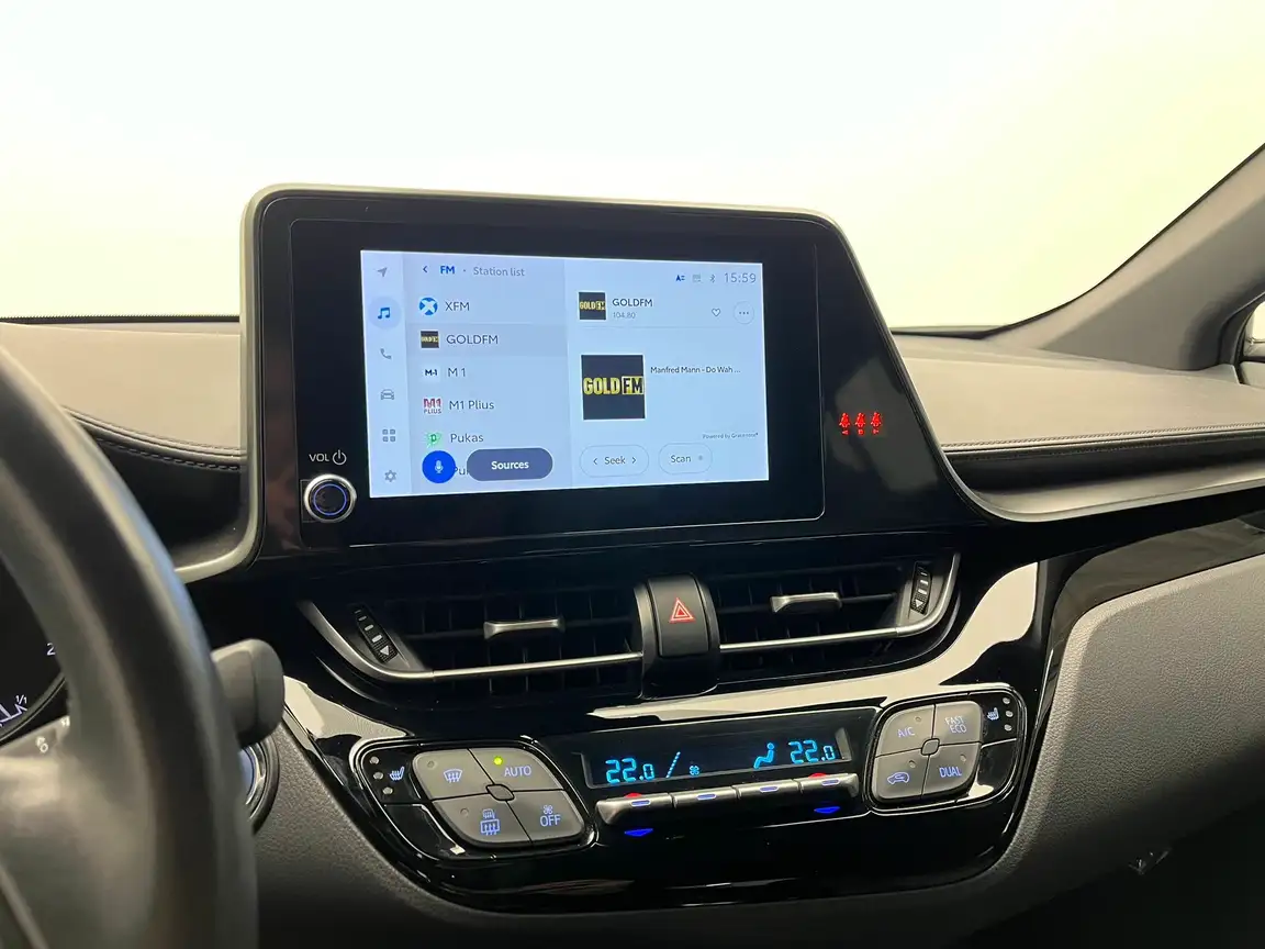 TOYOTA C-HR