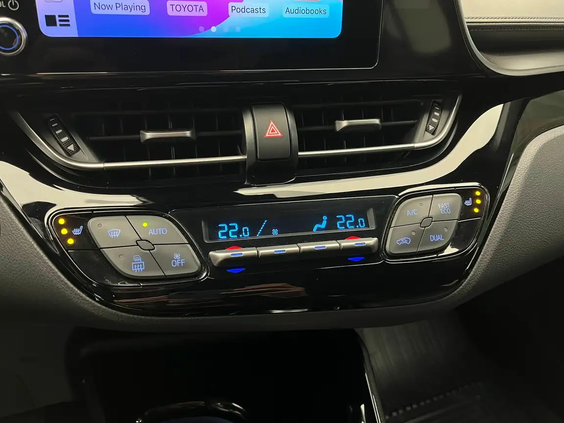 TOYOTA C-HR
