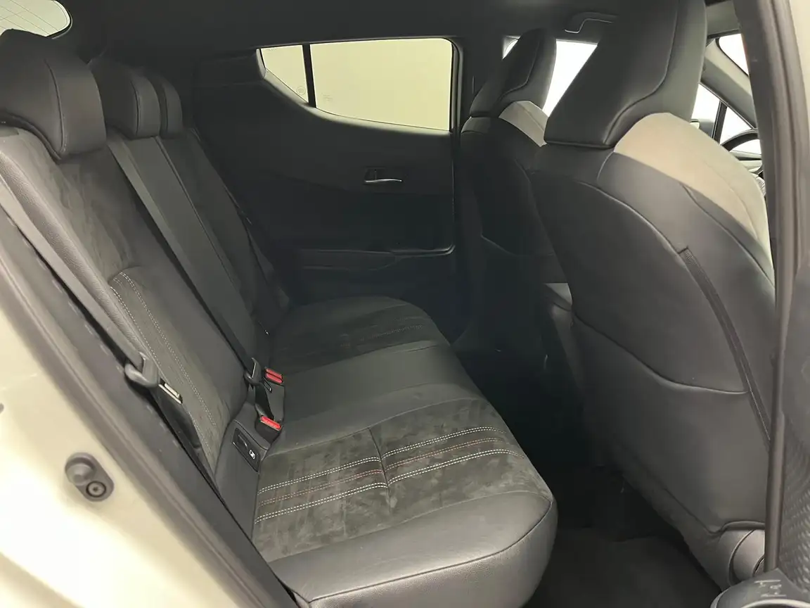 TOYOTA C-HR