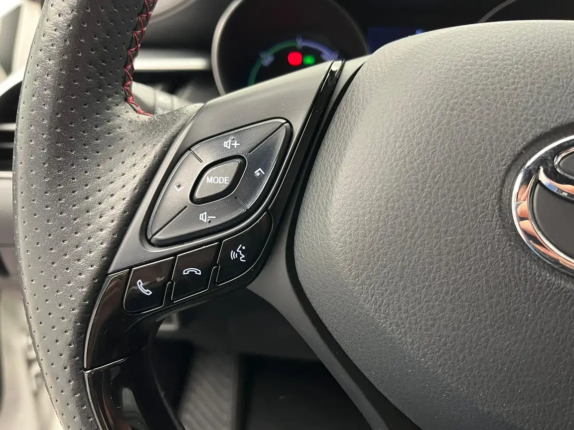TOYOTA C-HR
