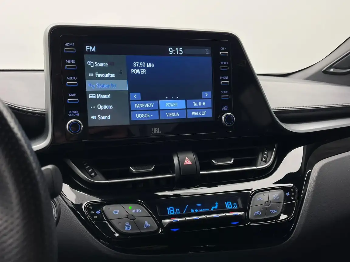 TOYOTA C-HR