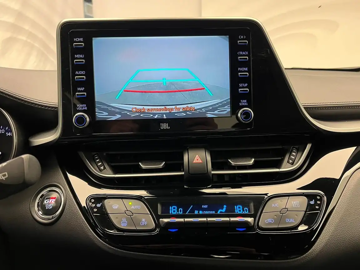 TOYOTA C-HR
