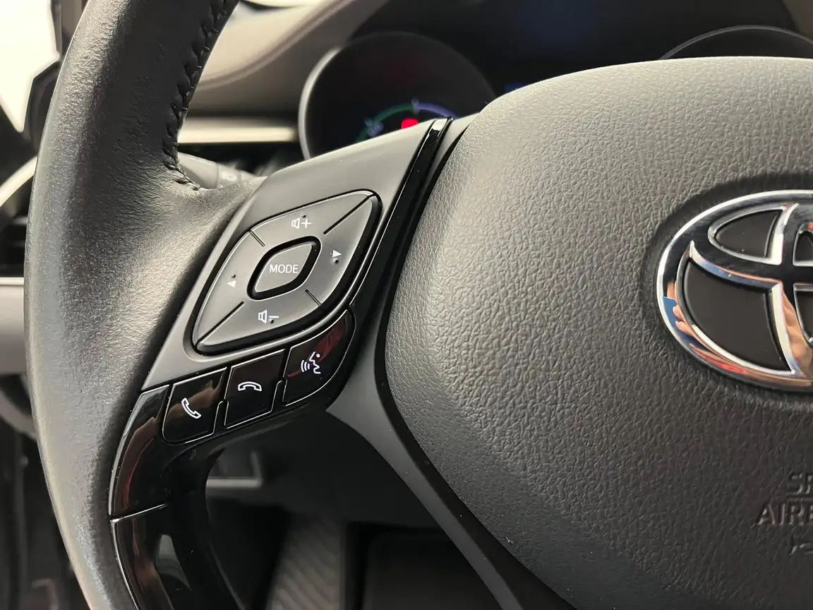 TOYOTA C-HR