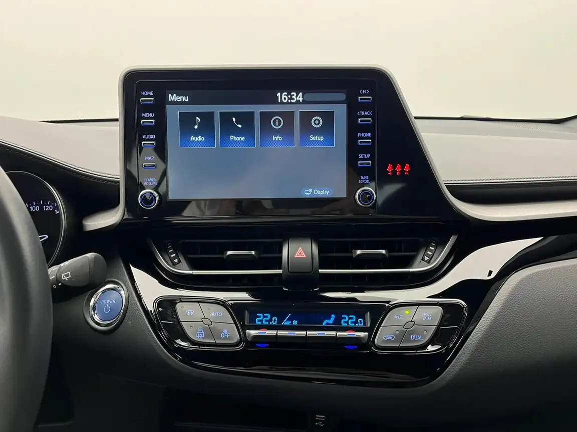 TOYOTA C-HR