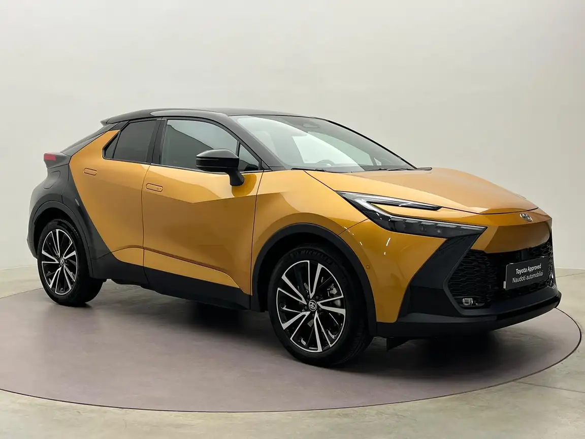 TOYOTA C-HR