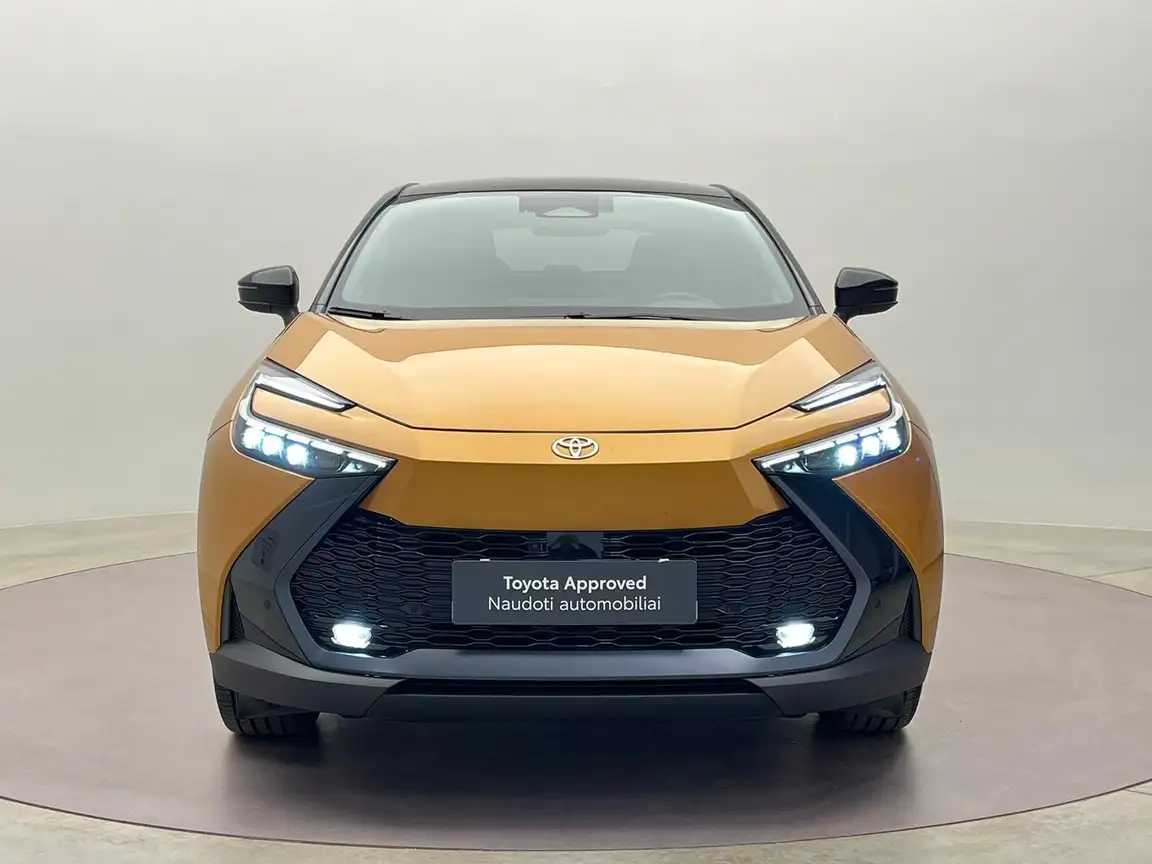 TOYOTA C-HR