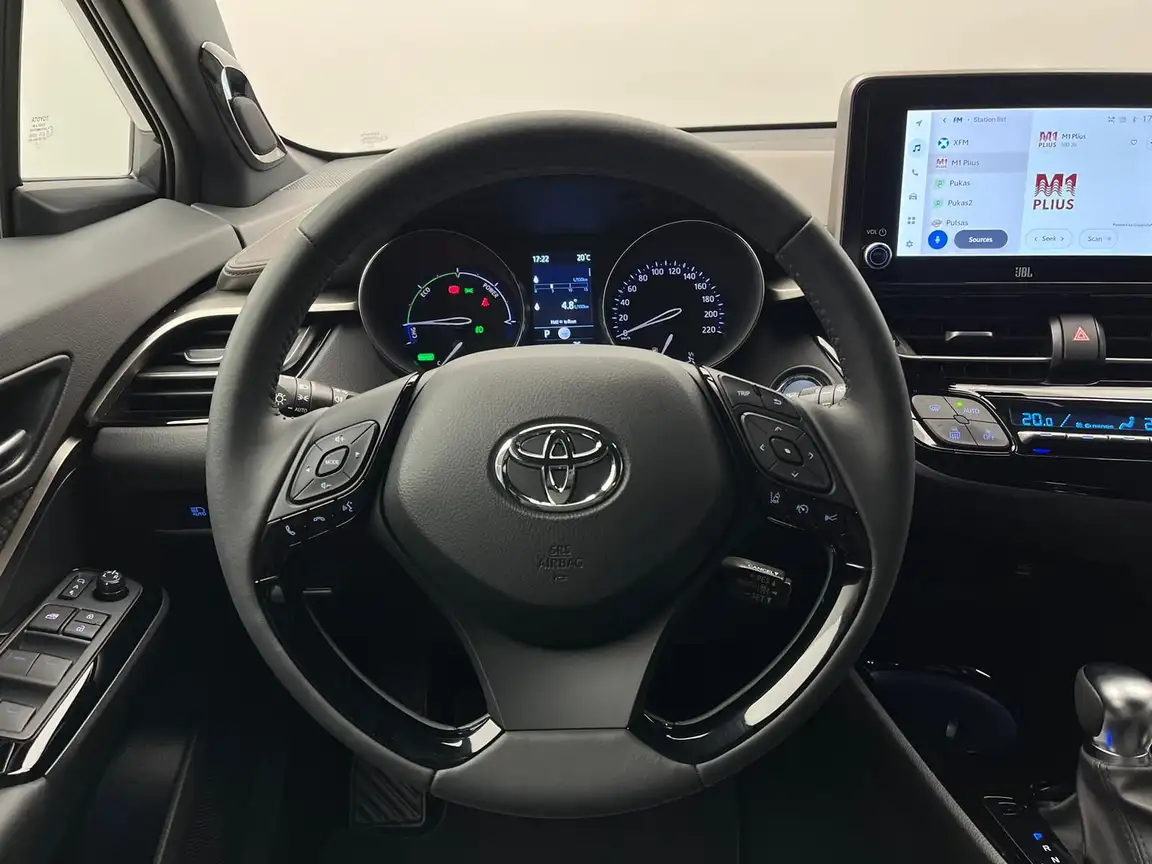 TOYOTA C-HR