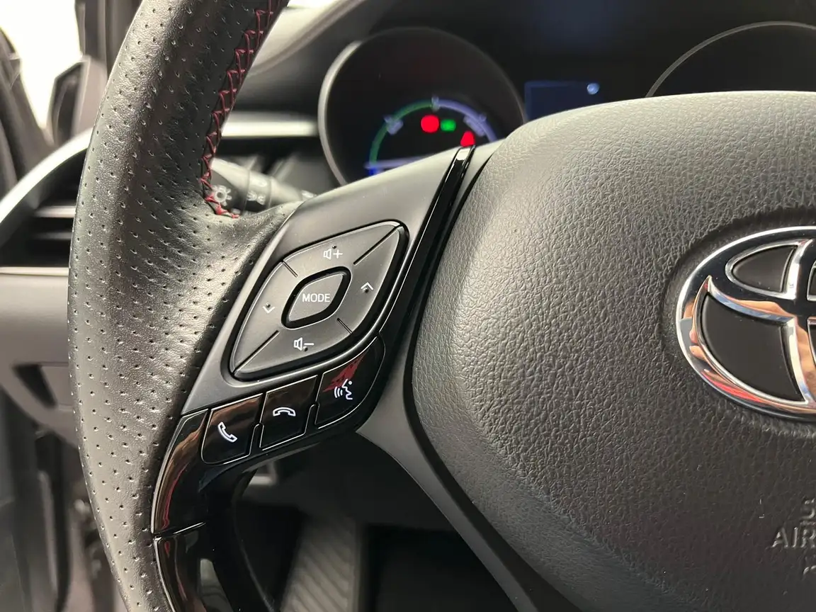 TOYOTA C-HR