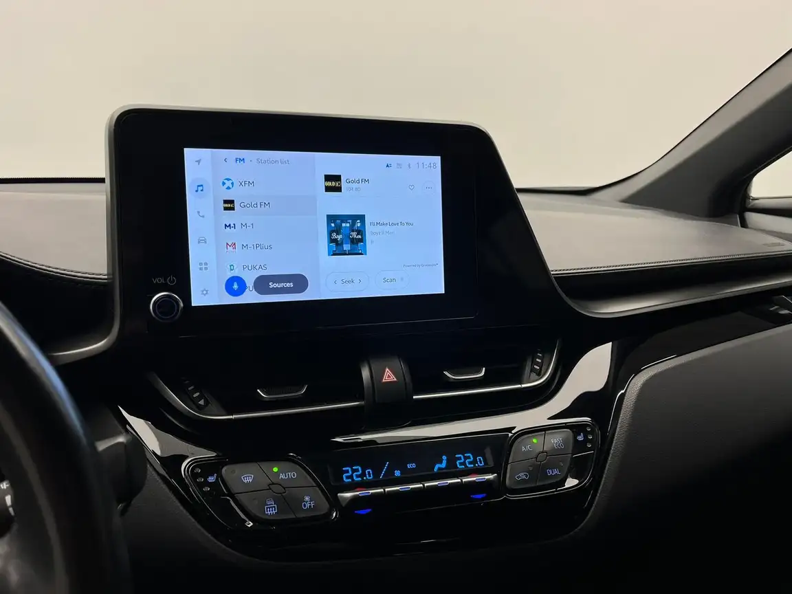 TOYOTA C-HR
