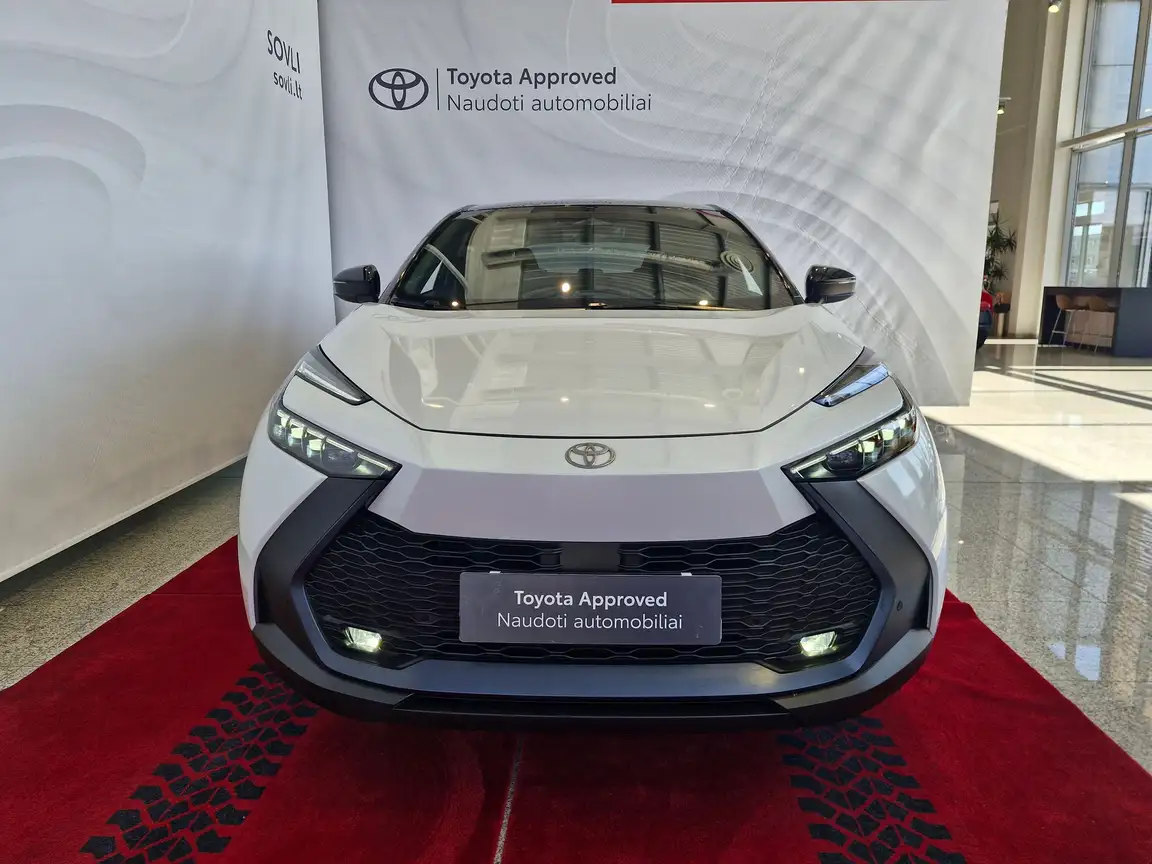 TOYOTA C-HR