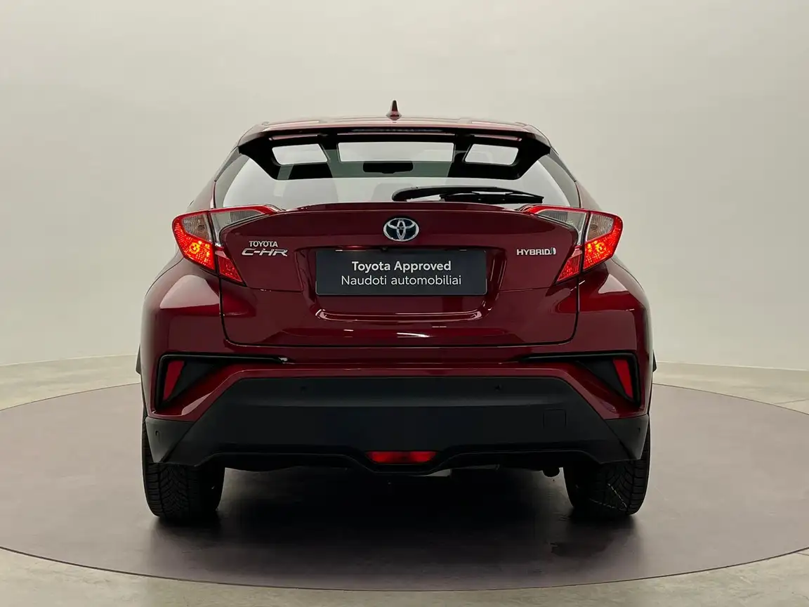 TOYOTA C-HR