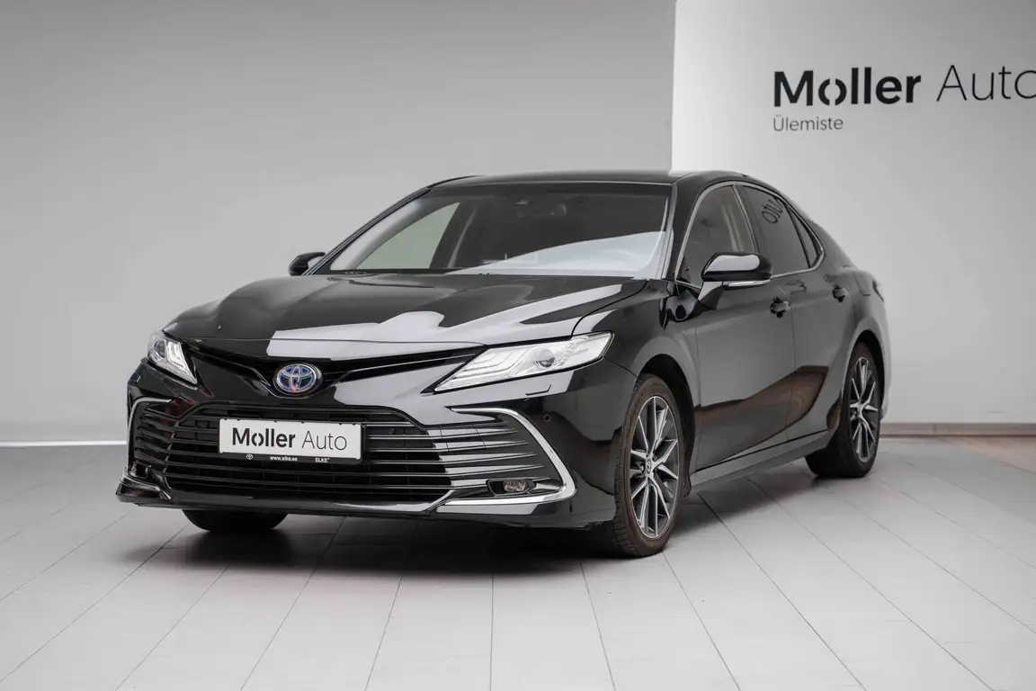 TOYOTA CAMRY