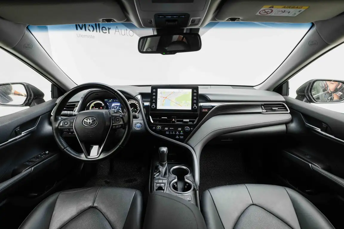 TOYOTA CAMRY
