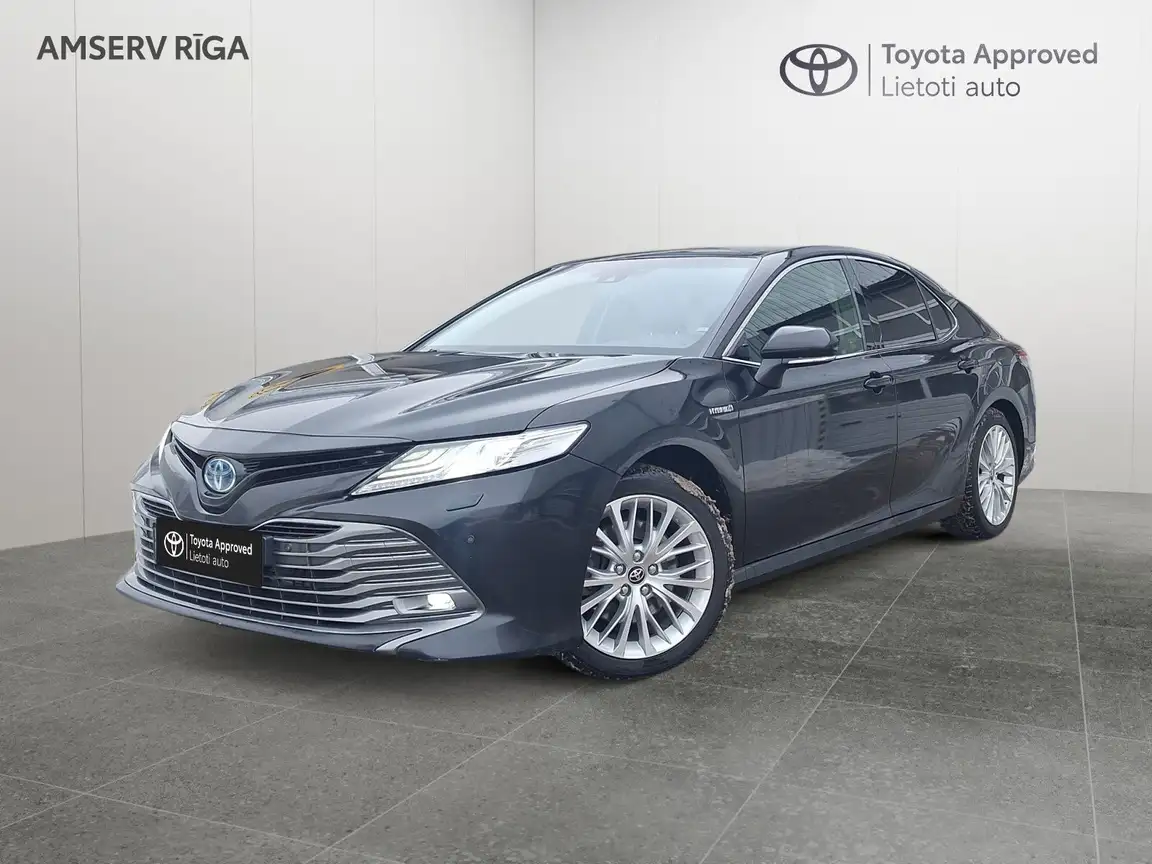 TOYOTA CAMRY
