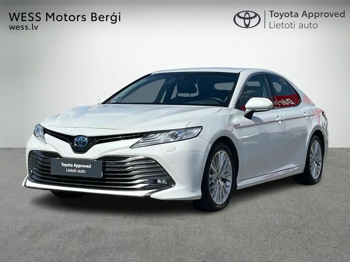 TOYOTA CAMRY