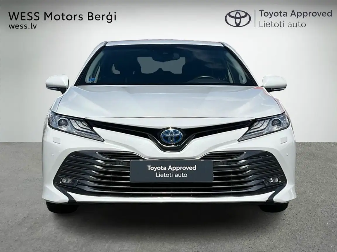 TOYOTA CAMRY