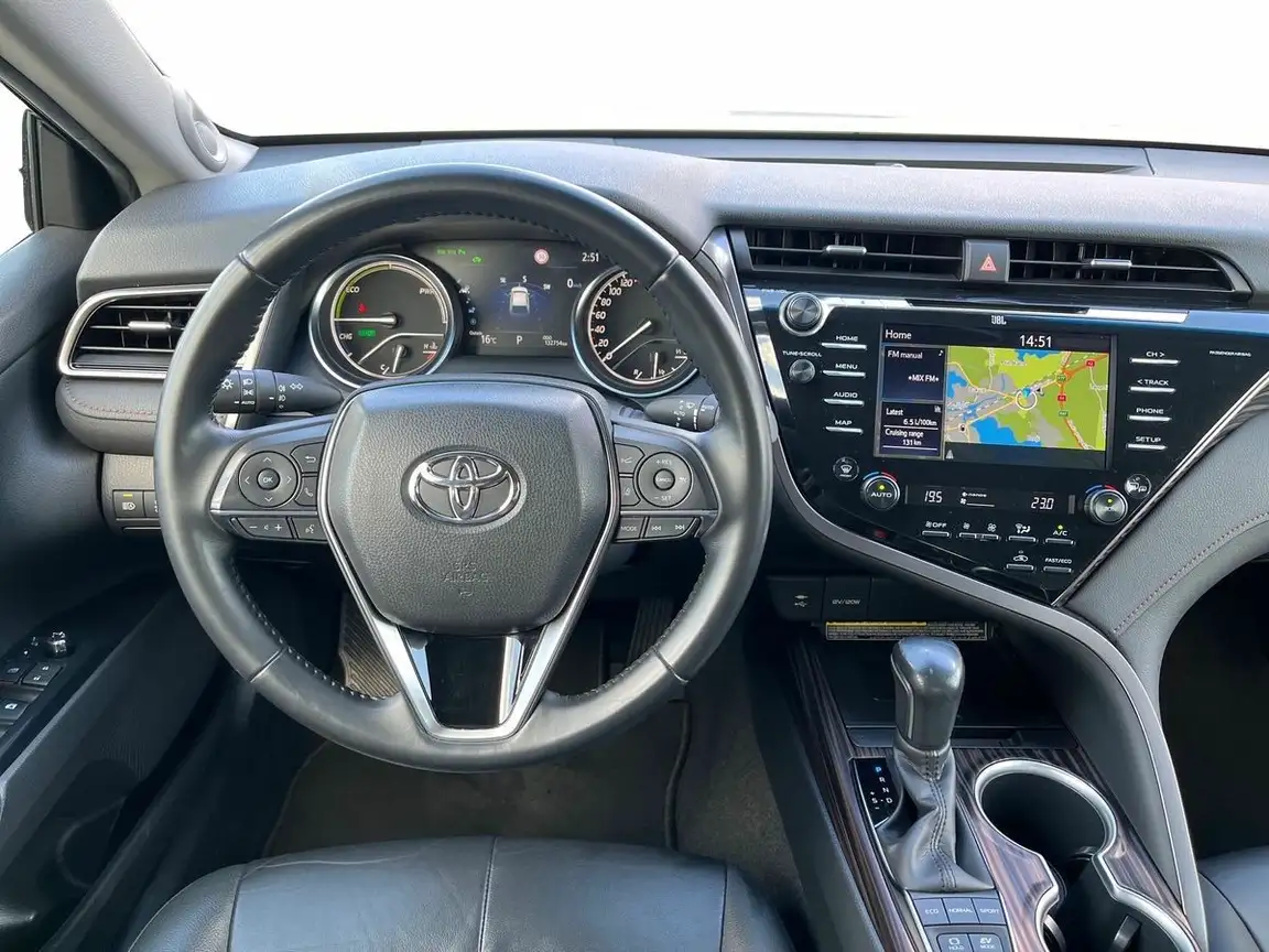 TOYOTA CAMRY