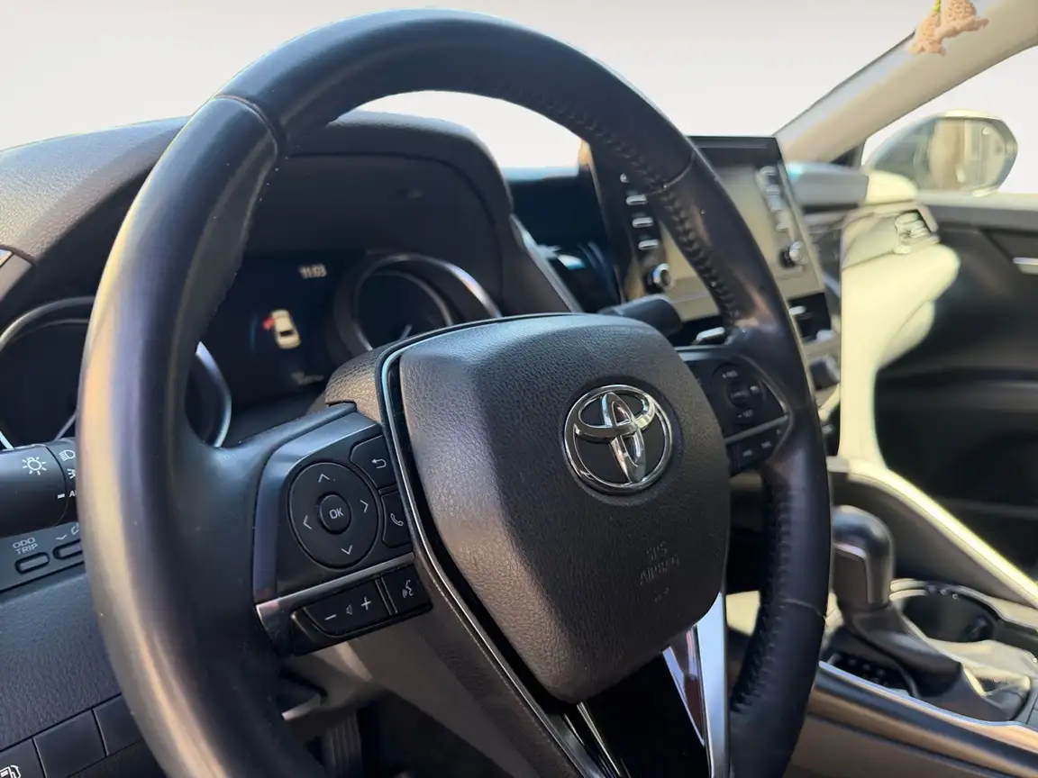 TOYOTA CAMRY