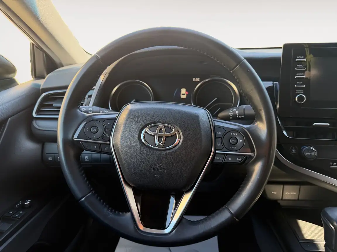 TOYOTA CAMRY