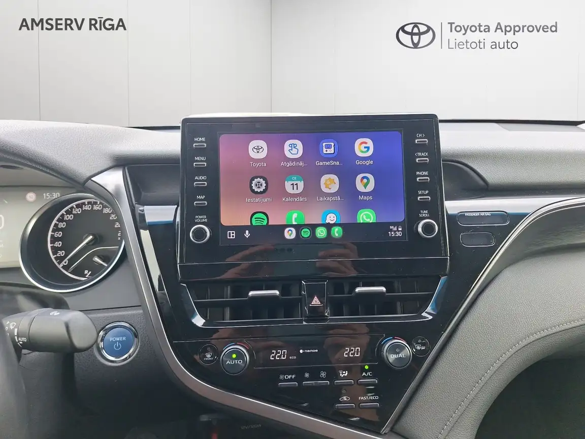 TOYOTA CAMRY