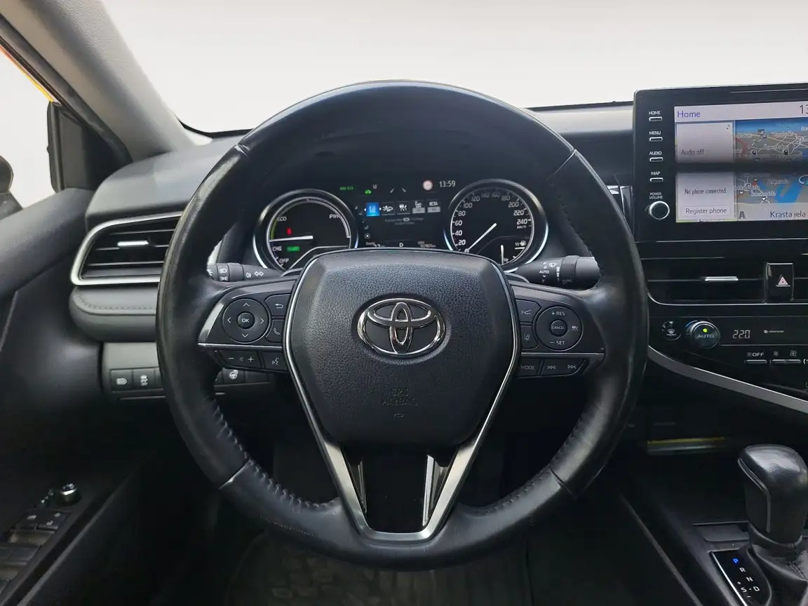 TOYOTA CAMRY
