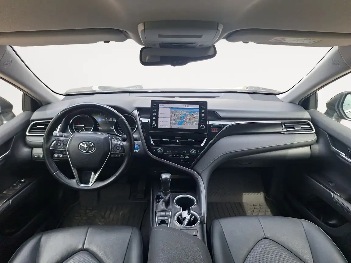 TOYOTA CAMRY
