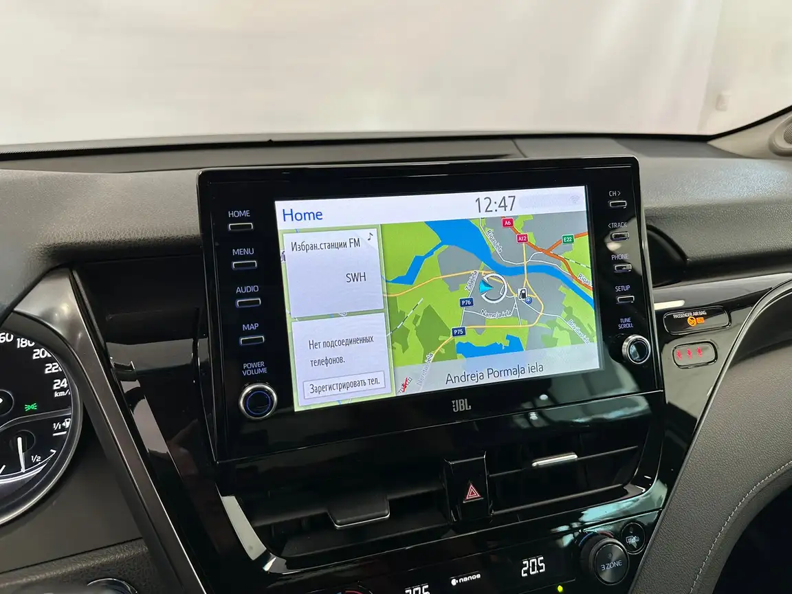 TOYOTA CAMRY