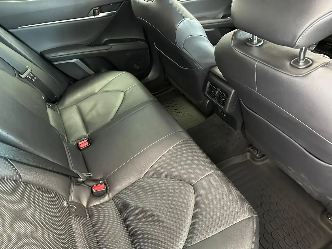 TOYOTA CAMRY