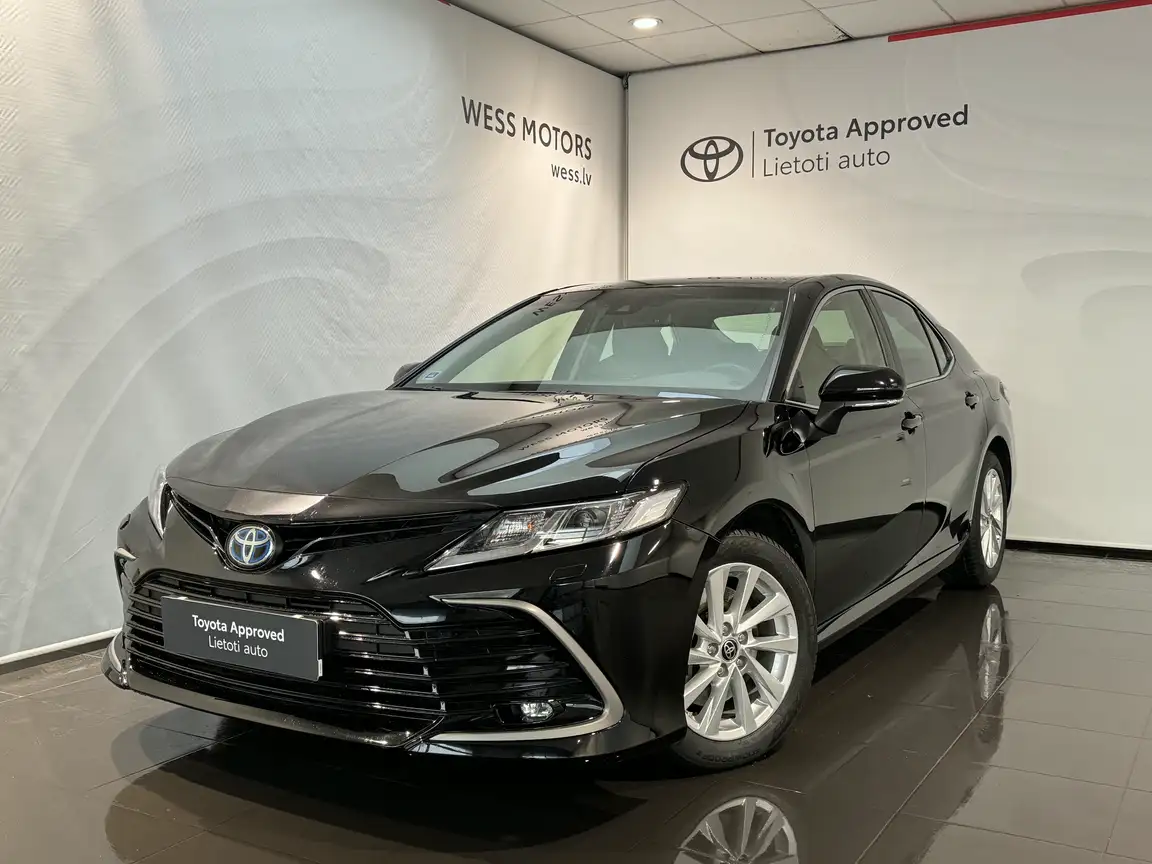 TOYOTA CAMRY