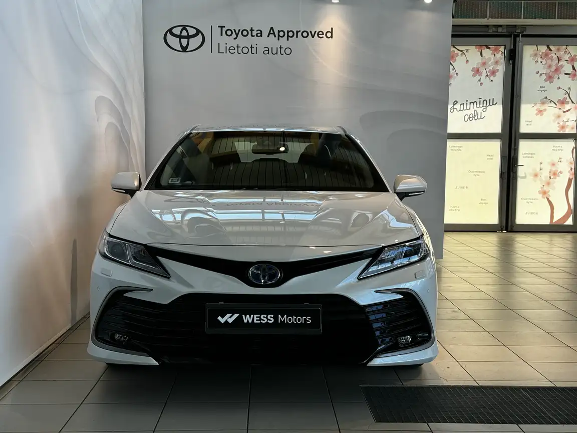 TOYOTA CAMRY