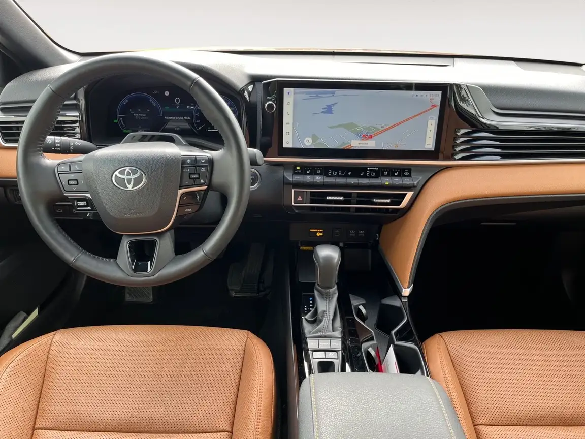TOYOTA CAMRY